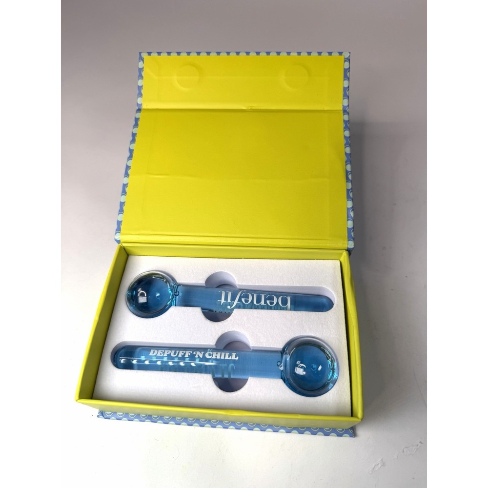 Benefit Cosmetics Depuff N' Chill Ice Globe Facial Massager